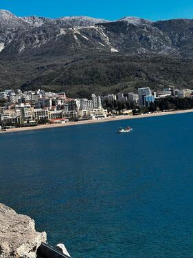 Foto - Einzimmerwohnung in Montenegro zu vermieten( Bečići)