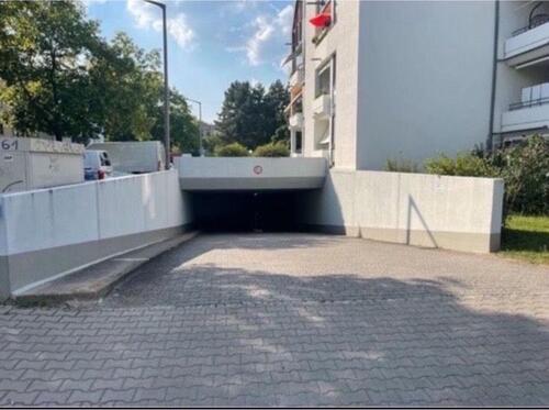 Foto - Coole Garage Parkplatz frei 90480 Nbg Goldbachstr.