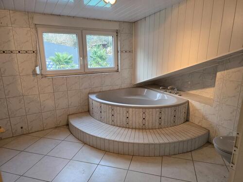 Foto - Eigennutzer oder Anleger * 6% Rendite * ETW * NEU renoviert