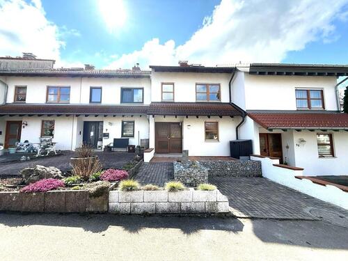 Foto - Schönes, großes Reihenhaus inkl. Garage * in Nürnberg