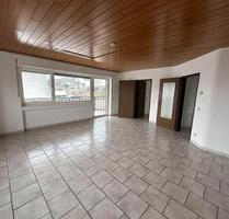 Helle 3 Zimmer Wohnung mit 2 Balkone in BM Oberaußem, 91 m² - Bergheim Auenheim