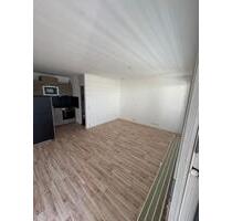 Ruhige 1 Zi.-Whg, in Queis, mit Loggia, EBK und Tiefgarage - Halle (Saale) Frohe Zukunft