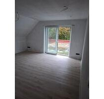Helle seniorengerechte Oberwohnung in idyllischer Lage – Ihlow, L