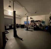 Kfz Werkstatt - 1.190,00 EUR Kaltmiete, ca.  100,00 m² in Bielefeld (PLZ: 33689) Sennestadt
