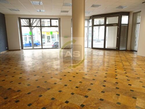 Foto - Repräsentatives Gewerbe im Hundertwasserhaus