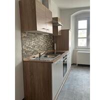 Neu renovierte 3 Zimmer Wohnung mit Küche im 2. Stock im Zentrums - Deggendorf