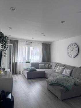 Foto - Kernsanierte 3-ZKB im EG mit Gartenanteil, Stellplatz & Smarthome