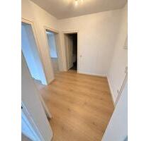 RÜ direkt vor der Tür | frisch renovierte 2-Zimmer-Wohnung - Essen Stadtbezirk II
