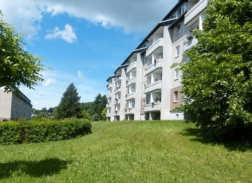 Foto - Für die kleine Familie: 3-Raum-Wohnung – mitten im Grünen in Geyer