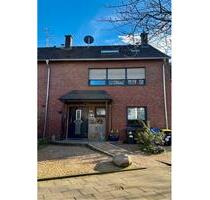 Einfamilienhaus Reihenhaus - 330.000,00&nbsp;EUR Kaufpreis, ca.&nbsp; 110,00&nbsp;m&sup2; in Mönchengladbach (PLZ: 41065) Nord