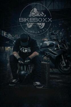 Foto - Bikeboxx Motorradstellplatz Garage Halle Stellplatz Motorradteile