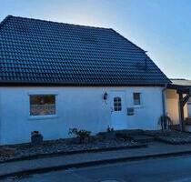 Einfamilienhaus mit PV-Anlage,Kamin,Garage &Carport, Glasfaser - Grasleben