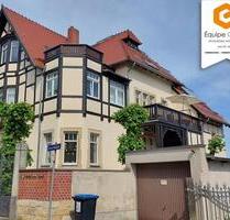 Traumblick ins Grüne - exklusive 5-Raumwohnung mit Kamin und Balkon über Dresdens Dächern!