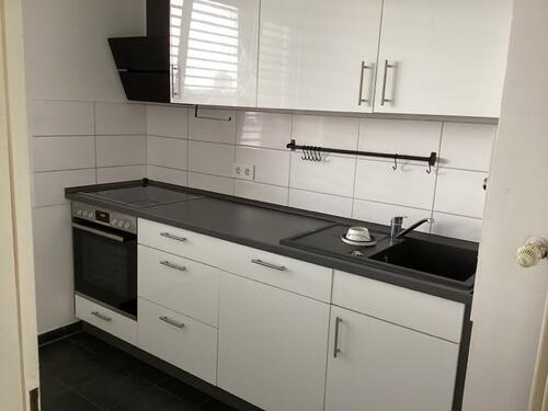 Foto - Attraktive 2-Zimmer-Wohnung mit Balkon und EBK