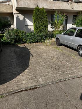 Foto - KfZ Außenstellplatz ab sofort - 50,00&nbsp;EUR Miete,