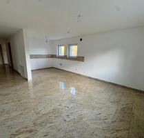 Moderne 3,5-Zimmer-EG-Wohnung mit großem Garten & Terrasse - Philippsburg