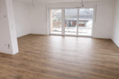 Foto - Mietwohnung , 3 Zimmer, neue Küche, hochwertig, B. Königshofen