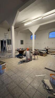 Foto - 200 Quadratmeter Gewerbefläche - 1.100,00 EUR Kaltmiete, ca.  6,00 m²