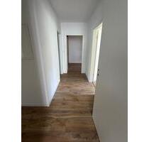 Moderne 3ZKB Erdgeschosswohnung 80qm mit Balkon in Wiebelskirchen - Ottweiler
