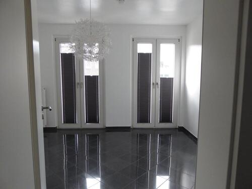 Foto - Teilmöblierte 3-Zi.-Nichtraucherwohnung mit Balkon – bezugsfertig