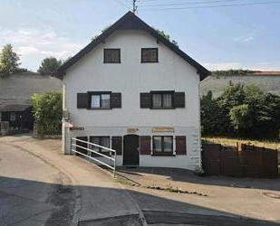 Freistehendes Einfamilienhaus mit Ferienwohnung und Garten - Inzigkofen