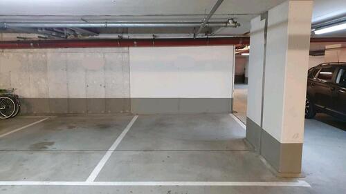 Foto - Tiefgaragenstellplatz - Nähe O2 Tower, KEIN Duplex