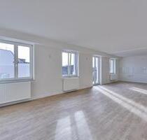 Schöne sanierte 4 Zimmer Wohnung im Altbau - Halle (Saale)