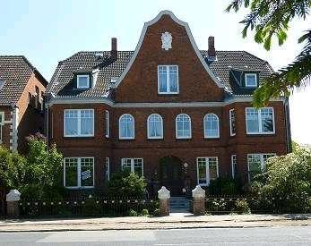 Foto - 2-Zimmer-Dachgeschosswohnung in wunderschönem Altbau