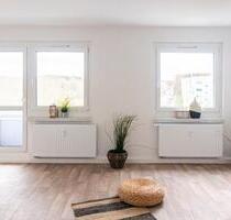 Attraktive 4-Raum-Wohnung mit 2 Bädern und Einbauküche - Chemnitz Helbersdorf