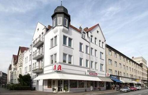 Foto - 4 Zimmer Wohnung in der List, WG-geeignet, 83qm, 1.OG