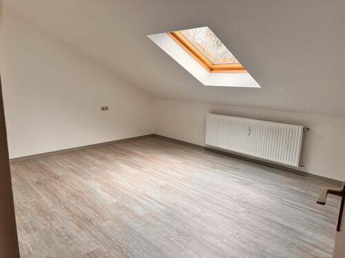Foto - Dachgeschoßwohnung in Saulheim zur Miete