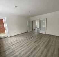 Renovierte und zentrumsnahe 4-Zimmer-Wohnung, mit zwei Balkonen! - Wiesmoor