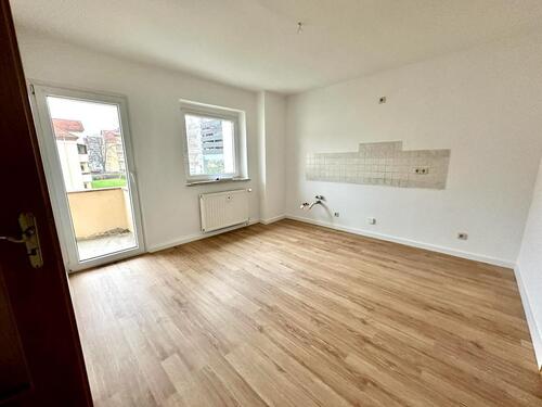 Foto - Frisch renovierte 2R-Wohnung mit Tageslichtbad und Balkon