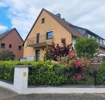 Zum Verkauf: Zweifamilienhaus in Burgwedel-Wettmar