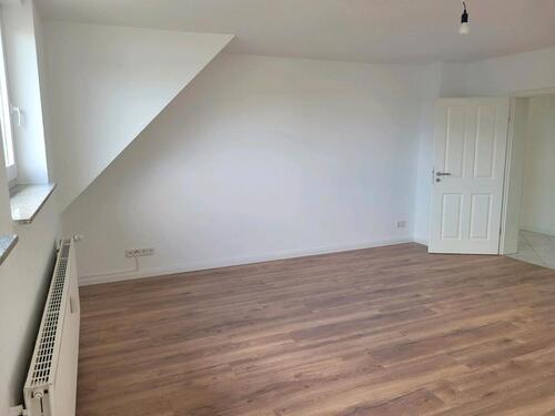 Foto - 6 Zimmer Mehrfamilienhaus, Wohnhaus in Burgwedel