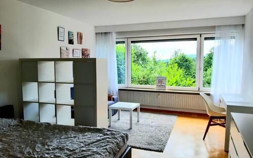 Foto - grosses löffelfertiges WG-Zimmer mit Internet, TV, Gästeküche, Doppelbett, BadWc-Mitbenützung, Waschmaschine, Trockner