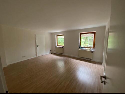 Foto - Privisionsfreie, helle 3,5 Zimmer Whg. renoviert zu vermieten