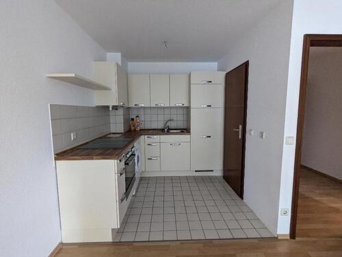 Foto - Charmante 2-Raum-Wohnung - frisch gestrichen & mit Einbauküche (EBK)