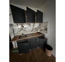 Ein Zimmer Wohnung - 450,00&nbsp;EUR Kaltmiete, ca.&nbsp; 25,00&nbsp;m&sup2; in Hannover (PLZ: 30449) Linden-Limmer