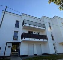 Wunderschöne 2-Zimmer-Wohnung mit Einbauküche und Terrasse - Glienicke/Nordbahn