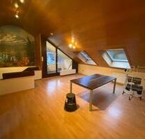 Attraktive 3-Zimmer-Dachgeschosswohnung mit Balkon und EBK in Bad - Bad Rippoldsau-Schapbach