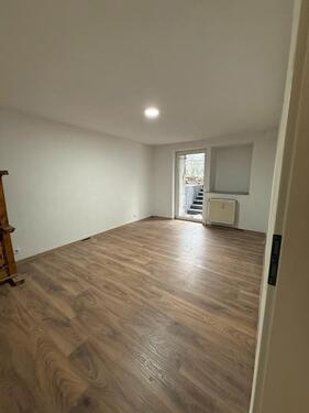 Foto - Sanierte 3 Zimmer Wohnung zu Vermieten auch WG geeignet
