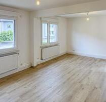 moderne 2,5-Zimmer-Wohnung mit Einbauküche in Altenbochum