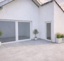 Sonnige Wohnung mit großer Dachterrasse im Zentrum von Plettenber - Plettenberg