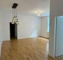 Helle 2-Zimmerwohnung mit EBK und Terrasse in ruhigem Hinterhaus - Wiesbaden Südost