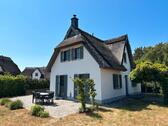 Foto - Ferienhaus auf Rügen – strandnah, mit Sauna & Kamin