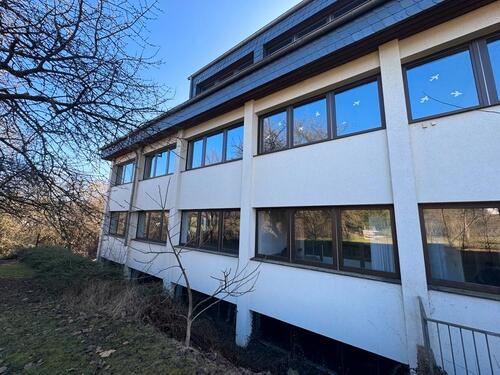 Foto - 100 Zimmer Mehrfamilienhaus, Wohnhaus zum Kaufen in Homberg (Ohm)