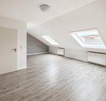 2-Zimmer-DG-Wohnung in Rastatt nahe Daimler | Stellplatz, Keller
