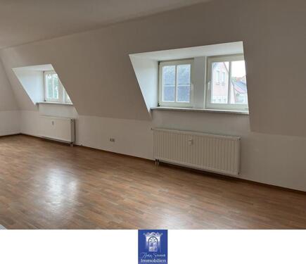 Foto - Himmlische Dachwohnung mit Tageslichtbad mit Wanne und Dusche!