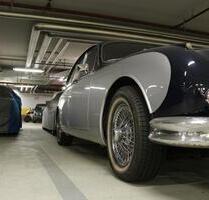 Oldtimer Youngtimer Stellplatz im abgesperrten Bereich Garage (MitteKreuzberg) - Berlin Friedrichshain-Kreuzberg